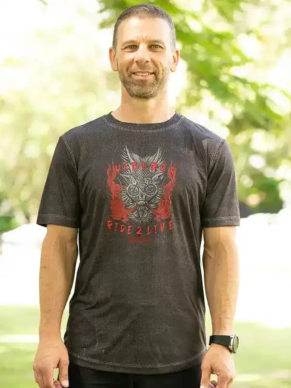Men's cycling t-shirt with bold graphic design, ideal for bike rides and outdoor adventures